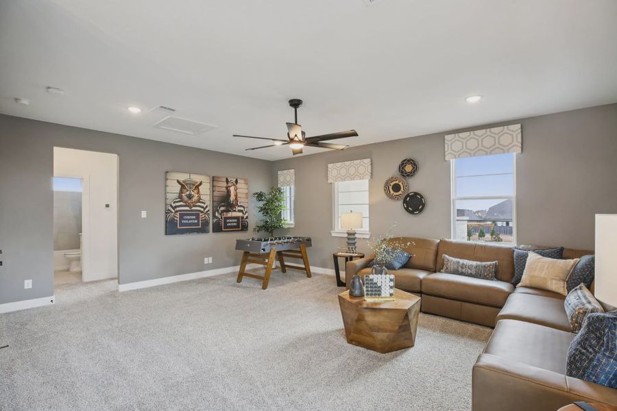 Representative furnished interior of a home built from the Dayton by Chesmar Homes in Attwater 55s, Waller (Image 26).