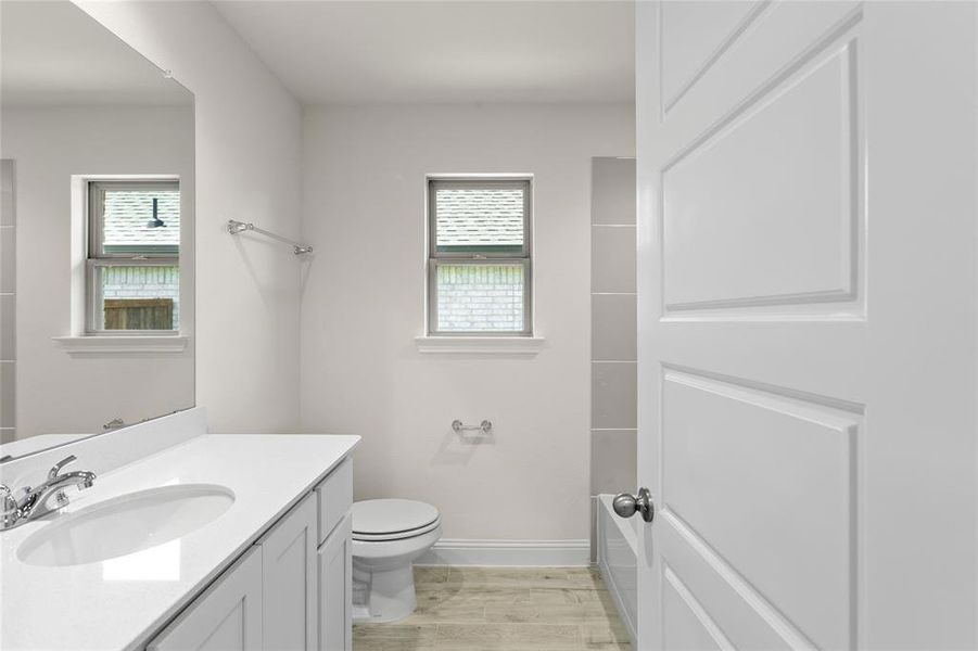 1007 Moss Grove Bathroom1