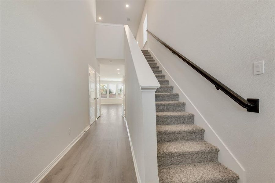 Spacious, unfurnished interior of a new home in Walden Pond, Forney (Image 30).