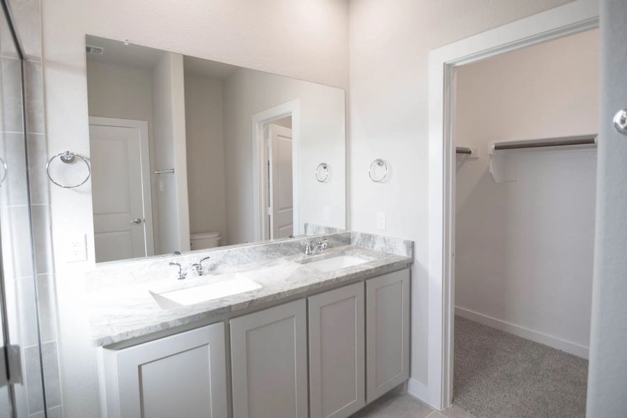 Representative furnished interior of a home built from the Hudson by Stonehollow Homes in Heritage Grove, Blue Ridge (Image 8).