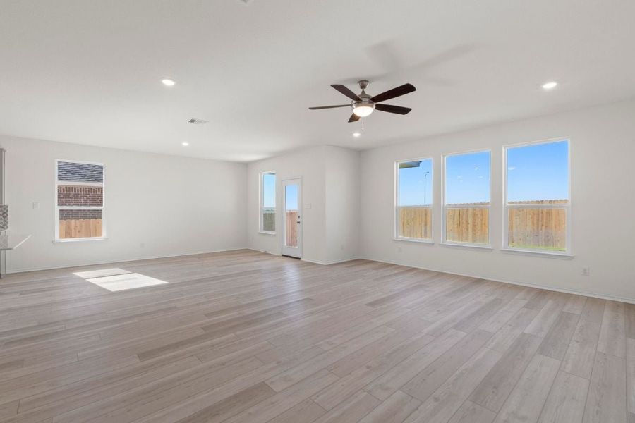 Spacious, unfurnished interior of a new home in Salerno - Classic Collection, Round Rock (Image 5). Spacious, unfurnished interior of a new home in Salerno - Classic Collection, Round Rock (Image 5).
