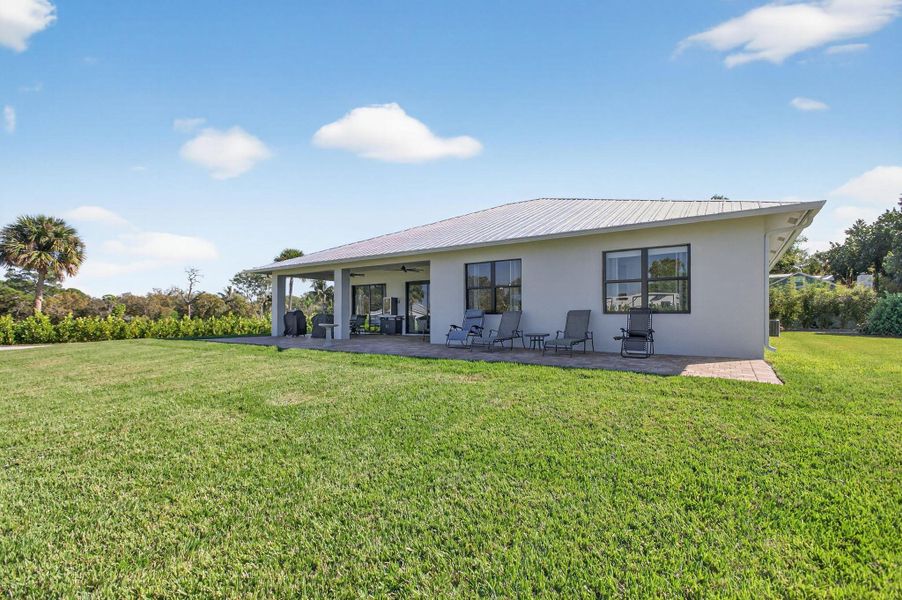 Exterior details and patio area of a home in , Hobe Sound (Image 40). Exterior details and patio area of a home in , Hobe Sound (Image 40).