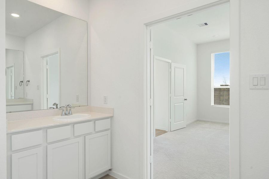 Furnished interior view inside a new home in Lago Mar: Fairway Collections, Texas City (Image 17). Furnished interior view inside a new home in Lago Mar: Fairway Collections, Texas City (Image 17).