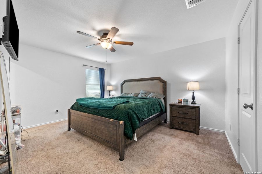Furnished interior view inside a new home in Ridgeland, Kerrville (Image 11). Furnished interior view inside a new home in Ridgeland, Kerrville (Image 11).