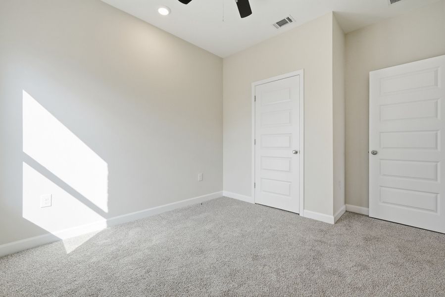 Spacious, unfurnished interior of a new home in Southern Charm, Crestview (Image 19).