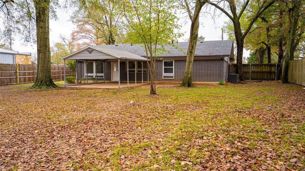 Exterior details and patio area of a home in , Paris (Image 2). Exterior details and patio area of a home in , Paris (Image 2).