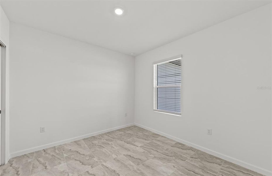 Spacious, unfurnished interior of a new home in Lakespur Wellen Park, Venice (Image 12). Spacious, unfurnished interior of a new home in Lakespur Wellen Park, Venice (Image 12).