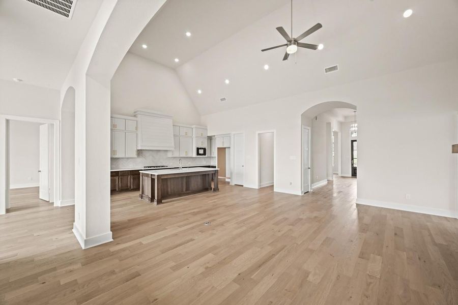 Spacious, unfurnished interior of a new home in Briarley, Montgomery (Image 19).