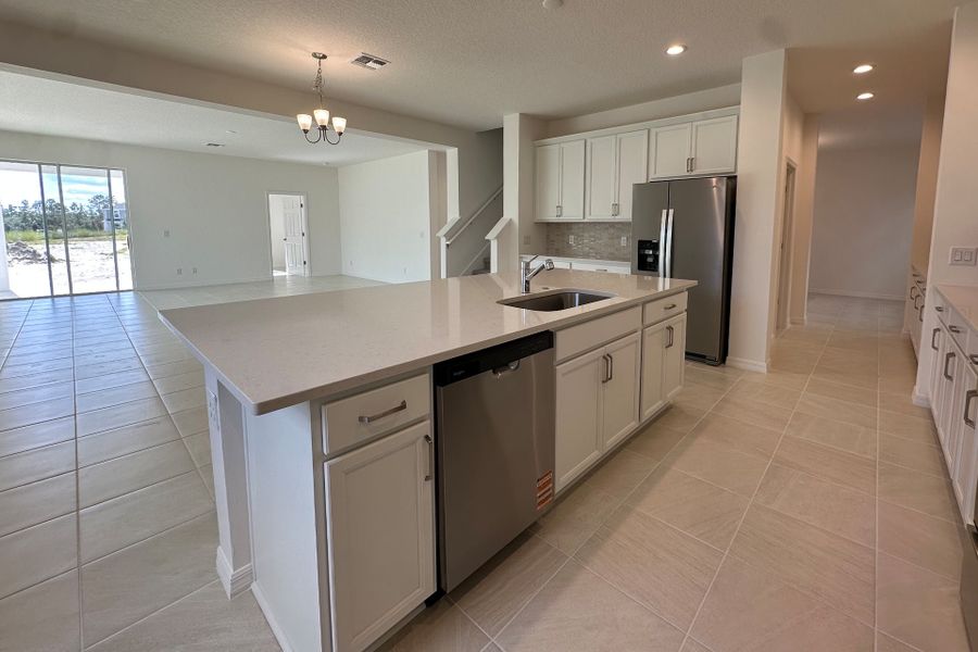 Modern Open-Concept Kitchen in Central Florida Home