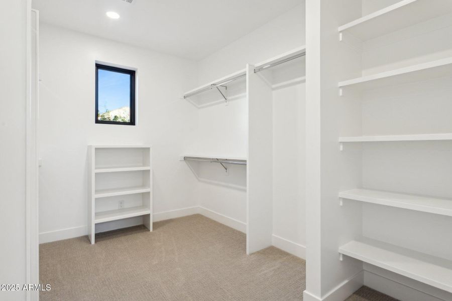 24-web-or-mls-6306-n-10th-dr 24-web-or-mls-6306-n-10th-dr