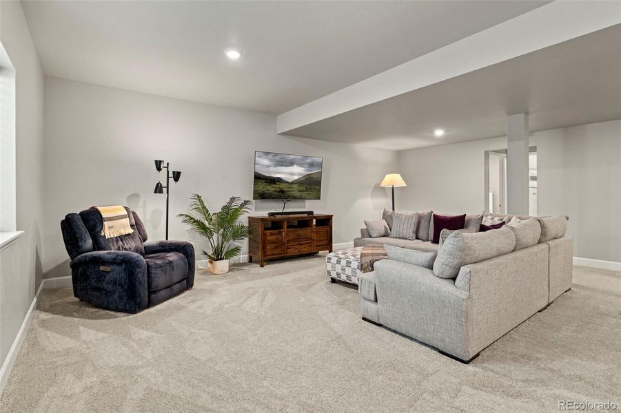 Furnished interior view inside a new home in Murphy Creek, Aurora (Image 33).