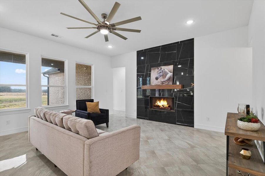 Furnished interior view inside a new home in , Celeste (Image 34).