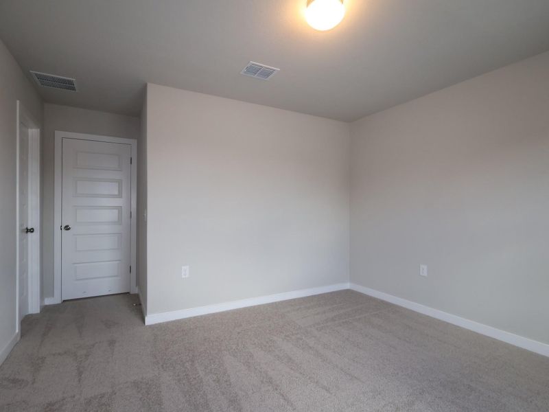 Spacious, unfurnished interior of a new home in Marble Creek Crossing, Austin (Image 7).