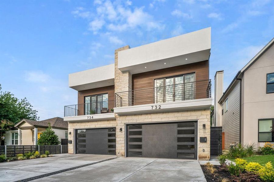 Front exterior of a new home in , Dallas, TX, highlighting curb appeal (Image 24). Front exterior of a new home in , Dallas, TX, highlighting curb appeal (Image 24).