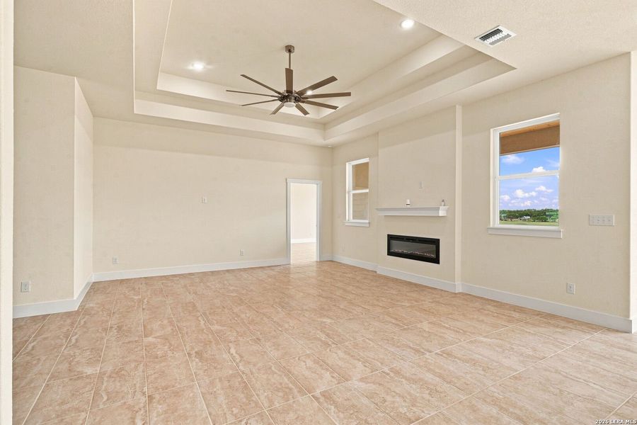 Spacious, unfurnished interior of a new home in , Pleasanton (Image 39).