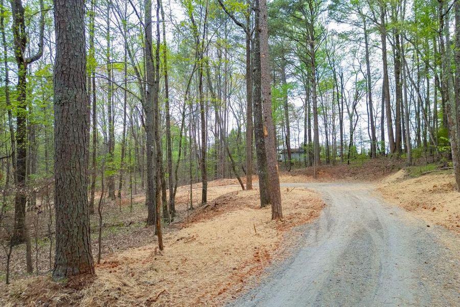 Natural landscape and outdoor views near in Cumming (Image 8). Natural landscape and outdoor views near in Cumming (Image 8).