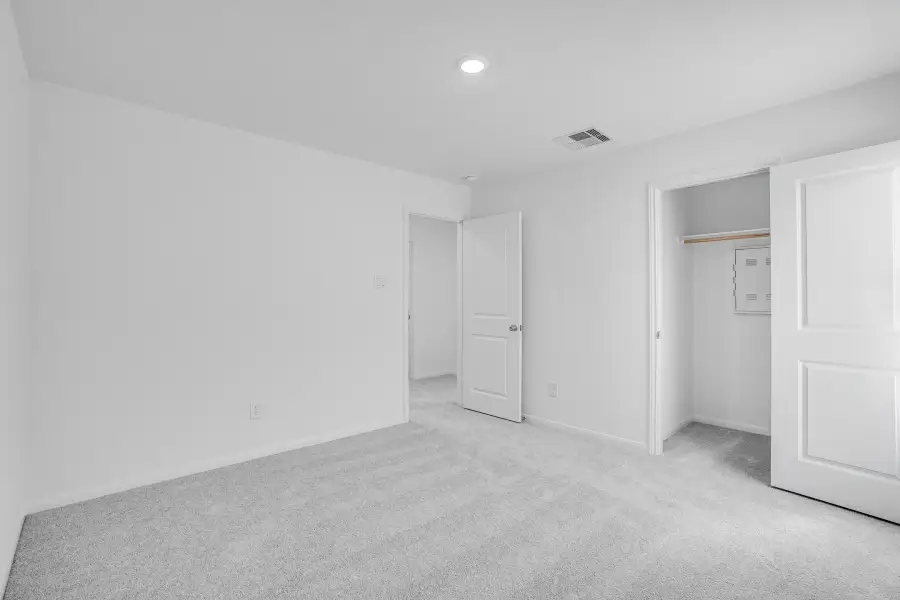 Spacious, unfurnished interior of a new home in Ryehill, Richmond (Image 25).