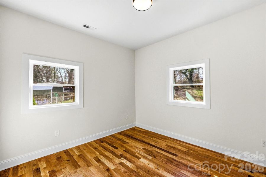 Spacious, unfurnished interior of a new home in , Hendersonville (Image 33).