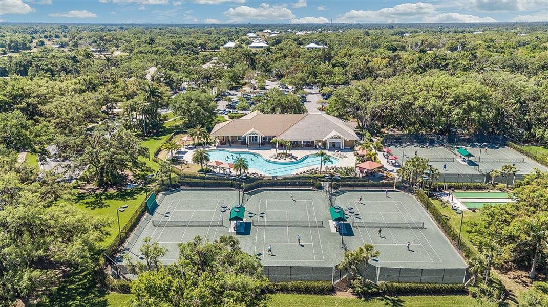 Community amenities in , Fort Myers (Image 19).