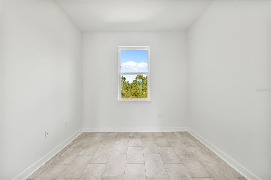 Spacious, unfurnished interior of a new home in , Port Charlotte (Image 20).