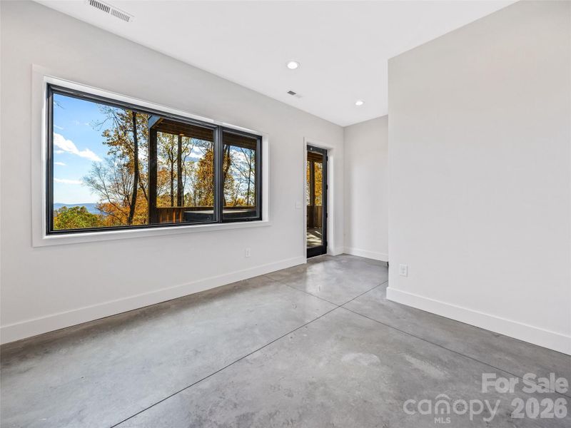 Kitchenette/Living area. Kitchenette/Living area.