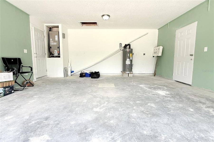 Image 42 of a home in .