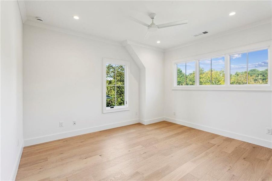 Spacious, unfurnished interior of a new home in , Atlanta (Image 24).