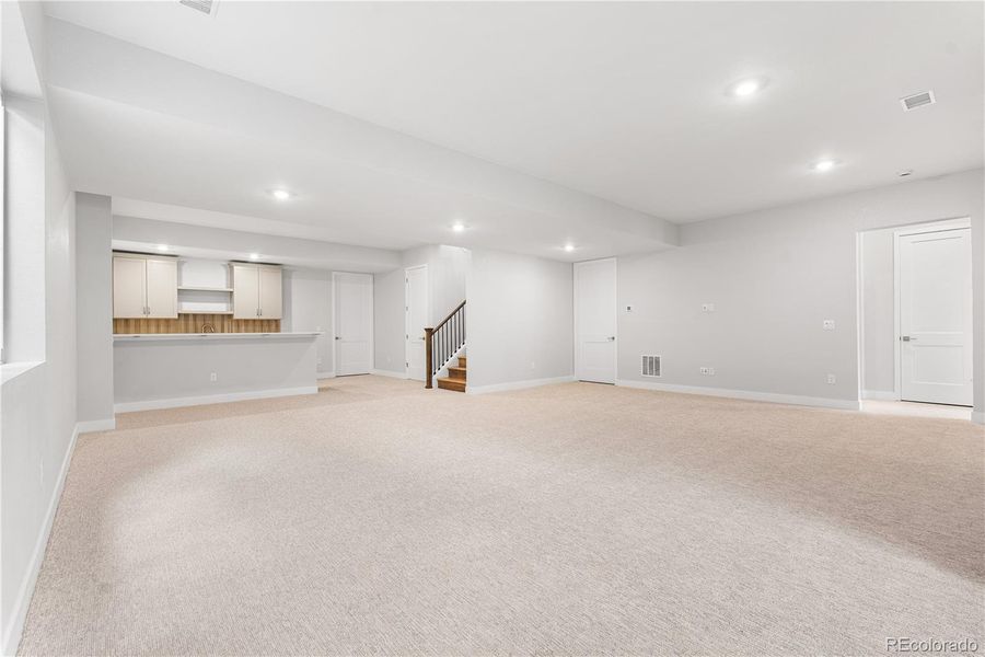 Spacious, unfurnished interior of a new home in Horizon at Solstice, Littleton (Image 25).