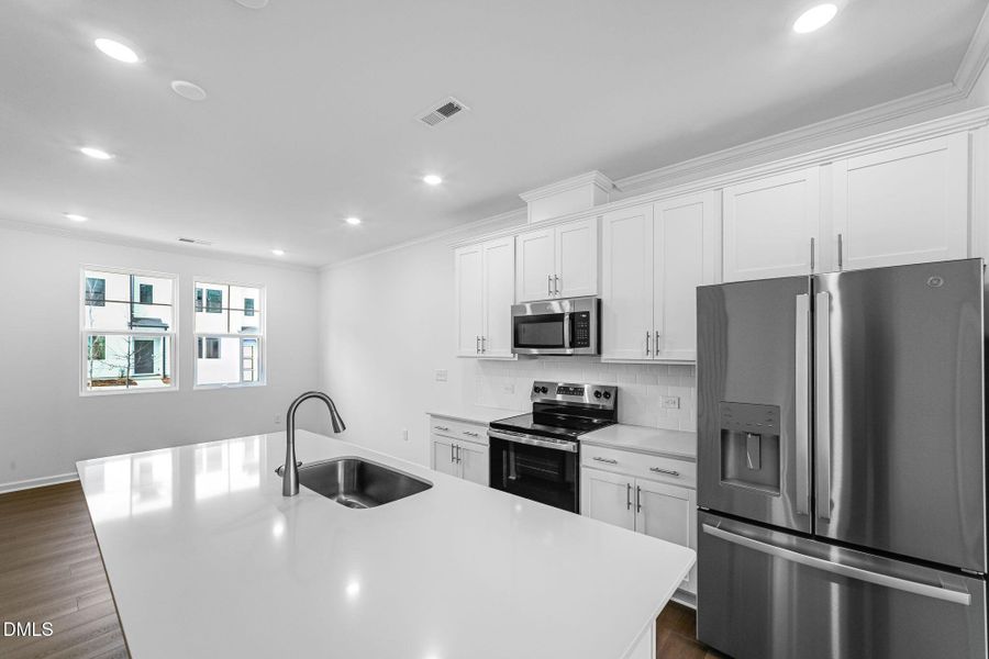 SUN_ElmGrove_Pic_Jackson-17