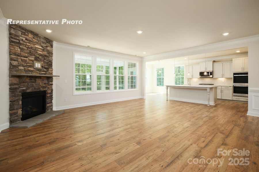 Spacious, unfurnished interior of a new home in Sylvan Creek, Denver (Image 28).
