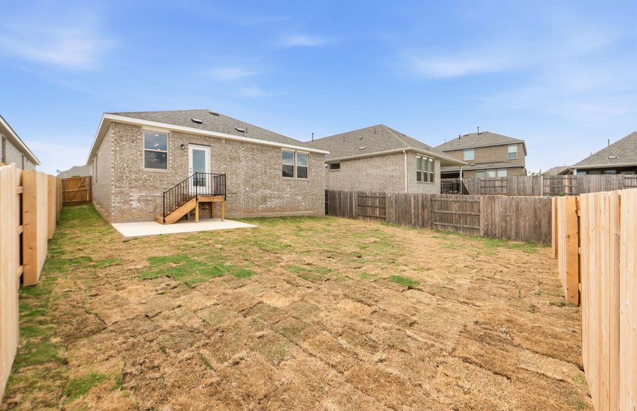 Exterior details and patio area of a home in La Cima, San Marcos (Image 27).
