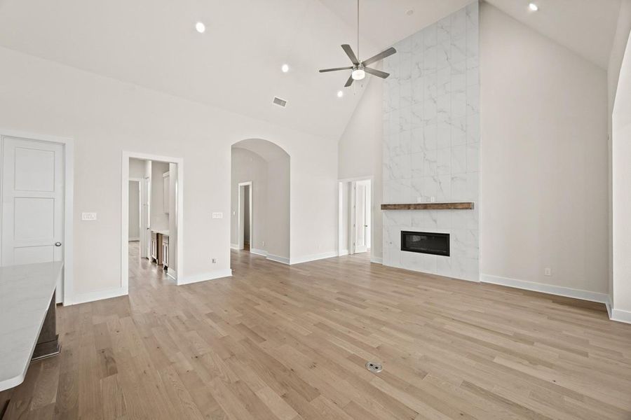 Spacious, unfurnished interior of a new home in Briarley, Montgomery (Image 22).