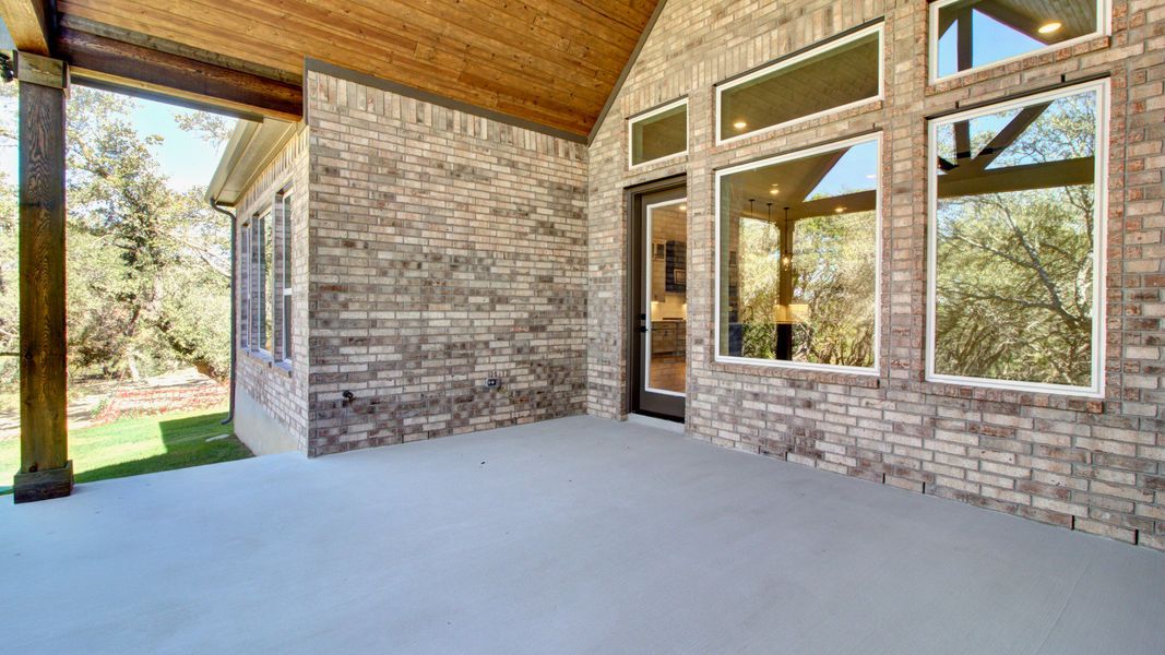 Furnished interior view inside a new home in Verandas at the Rim, San Antonio (Image 33). Furnished interior view inside a new home in Verandas at the Rim, San Antonio (Image 33).
