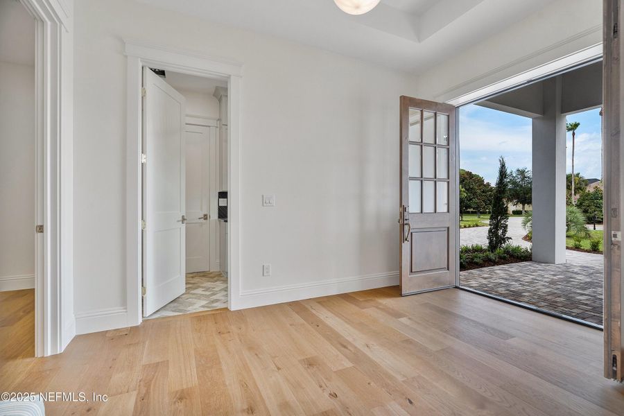 Spacious, unfurnished interior of a new home in , St. Augustine (Image 28).