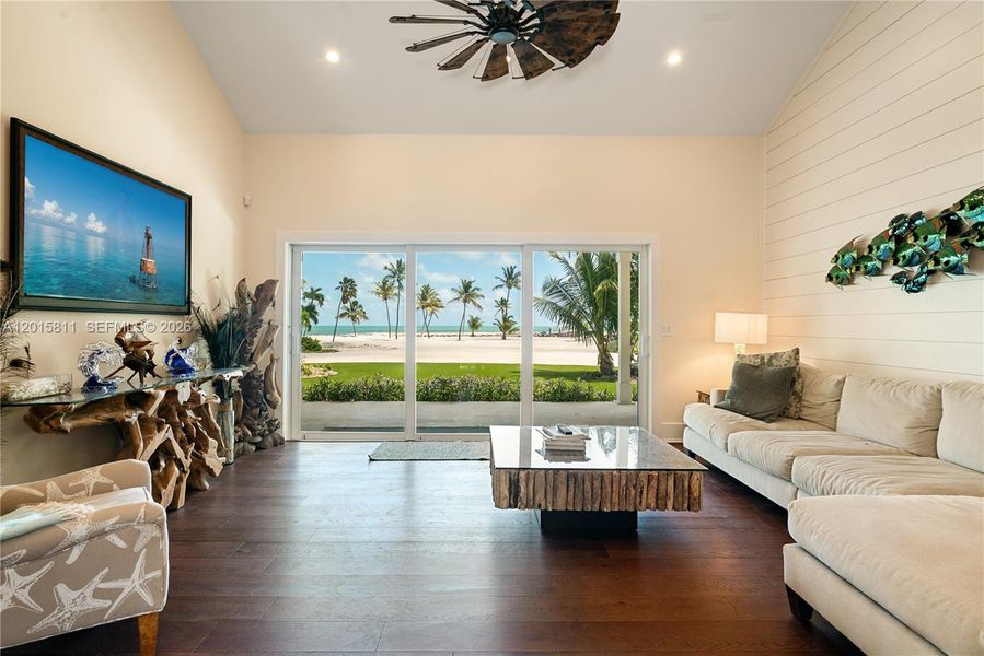 Furnished interior view inside a new home in , Tavernier (Image 10).