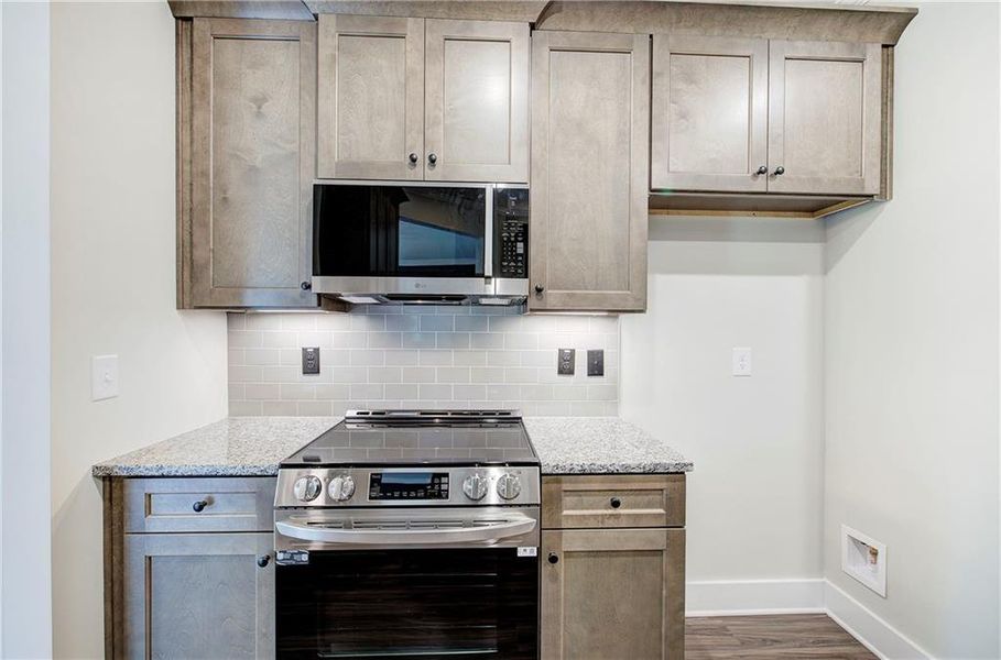 Furnished interior view inside a new home in , Cartersville (Image 6).