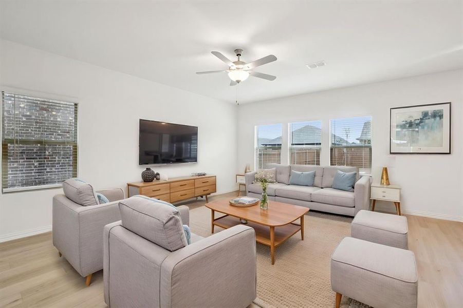 Photo is not of the actual home, but is an inspirational photo of builder’s model home and may depict options, furnishings, and/or decorator features that are not included. Photo is not of the actual home, but is an inspirational photo of builder’s model home and may depict options, furnishings, and/or decorator features that are not included.