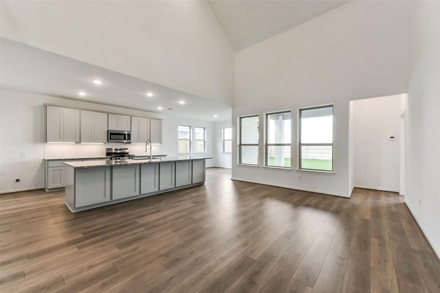 Image 36 of a home in River Ranch Meadows.