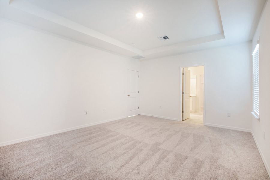 Representative unfurnished interior of a home built from the Clearwater by Maronda Homes in Vero Lake Estates, Sebastian (Image 19). Representative unfurnished interior of a home built from the Clearwater by Maronda Homes in Vero Lake Estates, Sebastian (Image 19).