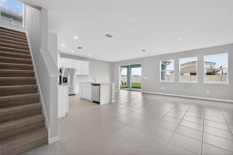 Spacious, unfurnished interior of a new home in Crosswind Ranch, Parrish (Image 22).