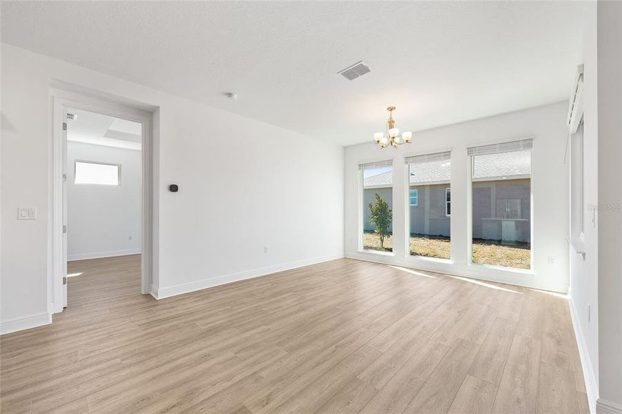 Spacious, unfurnished interior of a new home in , Ocala (Image 18).