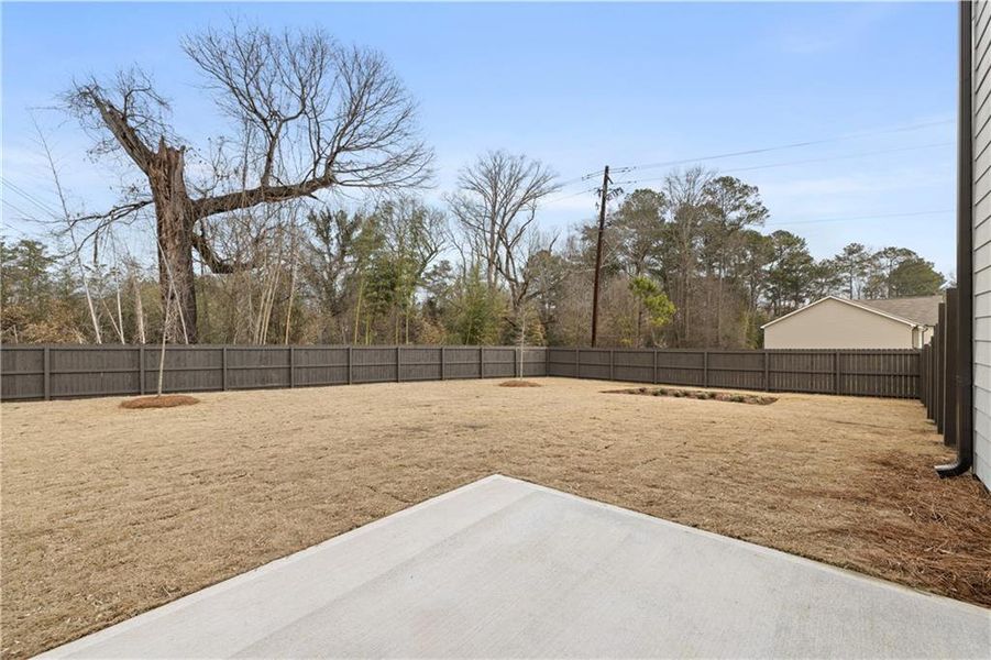 Exterior details and patio area of a home in Hillbrooke Preserve, Conyers (Image 3).