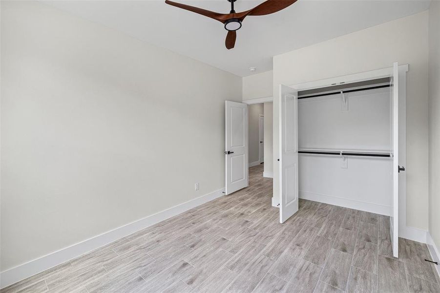 Spacious, unfurnished interior of a new home in , Granbury (Image 29).