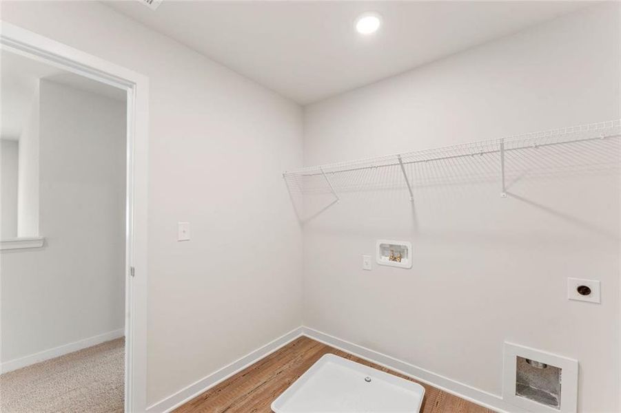 Spacious, unfurnished interior of a new home in Reserve at Gum Springs, Jefferson (Image 16).