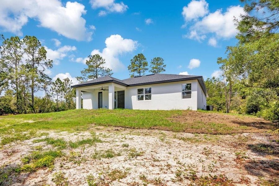 Exterior details and patio area of a home in , Eustis (Image 3).