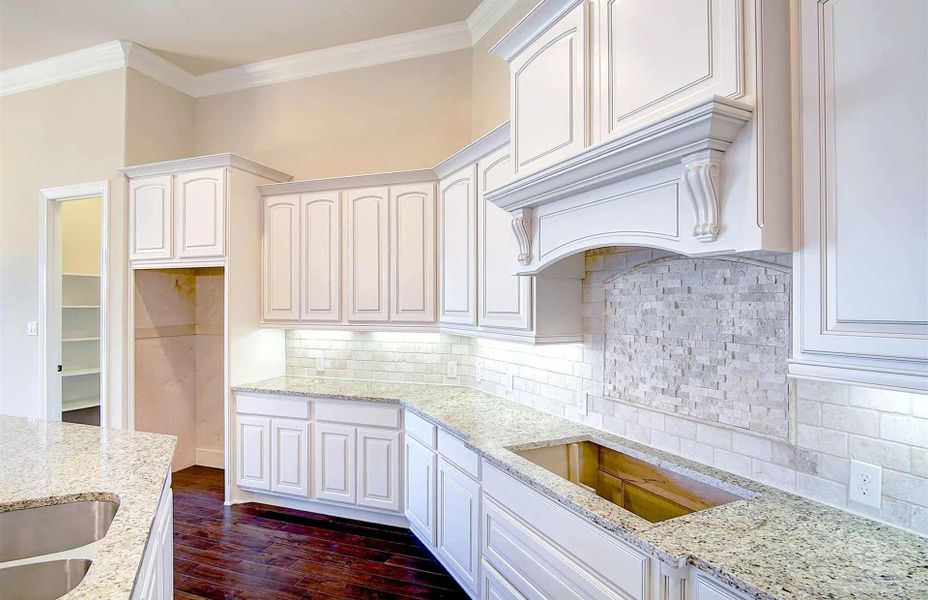 Representative furnished interior of a home built from the 3710 by Ravenna Homes in Artavia 70′, Conroe (Image 7).