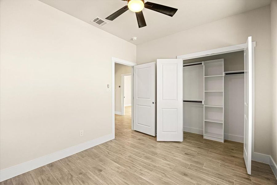 Spacious, unfurnished interior of a new home in , Granbury (Image 32). Spacious, unfurnished interior of a new home in , Granbury (Image 32).