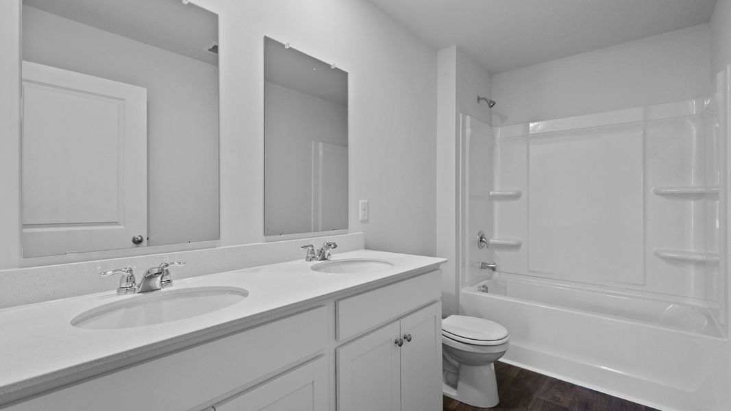Furnished interior view inside a new home in Grand Oaks, Columbia (Image 8).