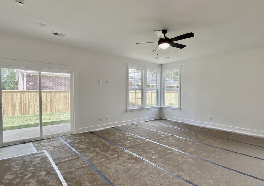Spacious, unfurnished interior of a new home in , North Charleston (Image 34).