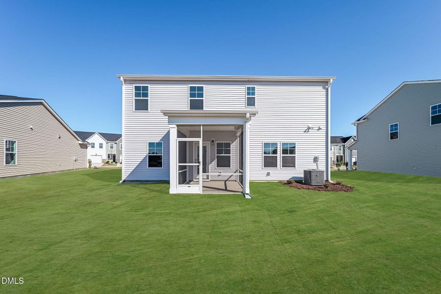 SUN_MyrtleMeadows_Pic_Winston-3